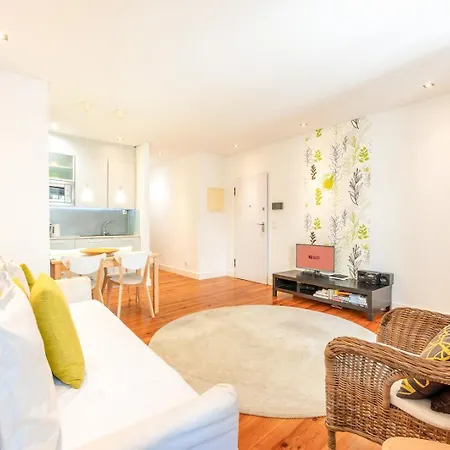 Guestready - Homely Base Near Castle 리스본