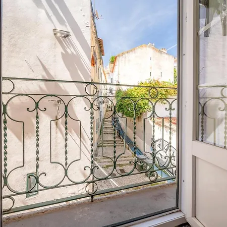 Guestready - Homely Base Near Castle * Lisboa