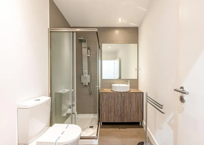 Guestready - Homely Base Near Castle شقة