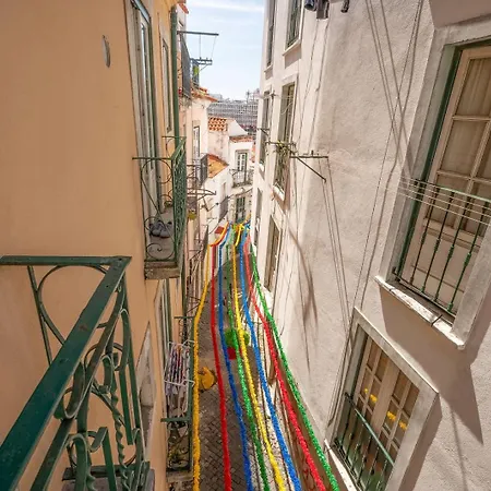 Guestready - Homely Base Near Castle Lissabon